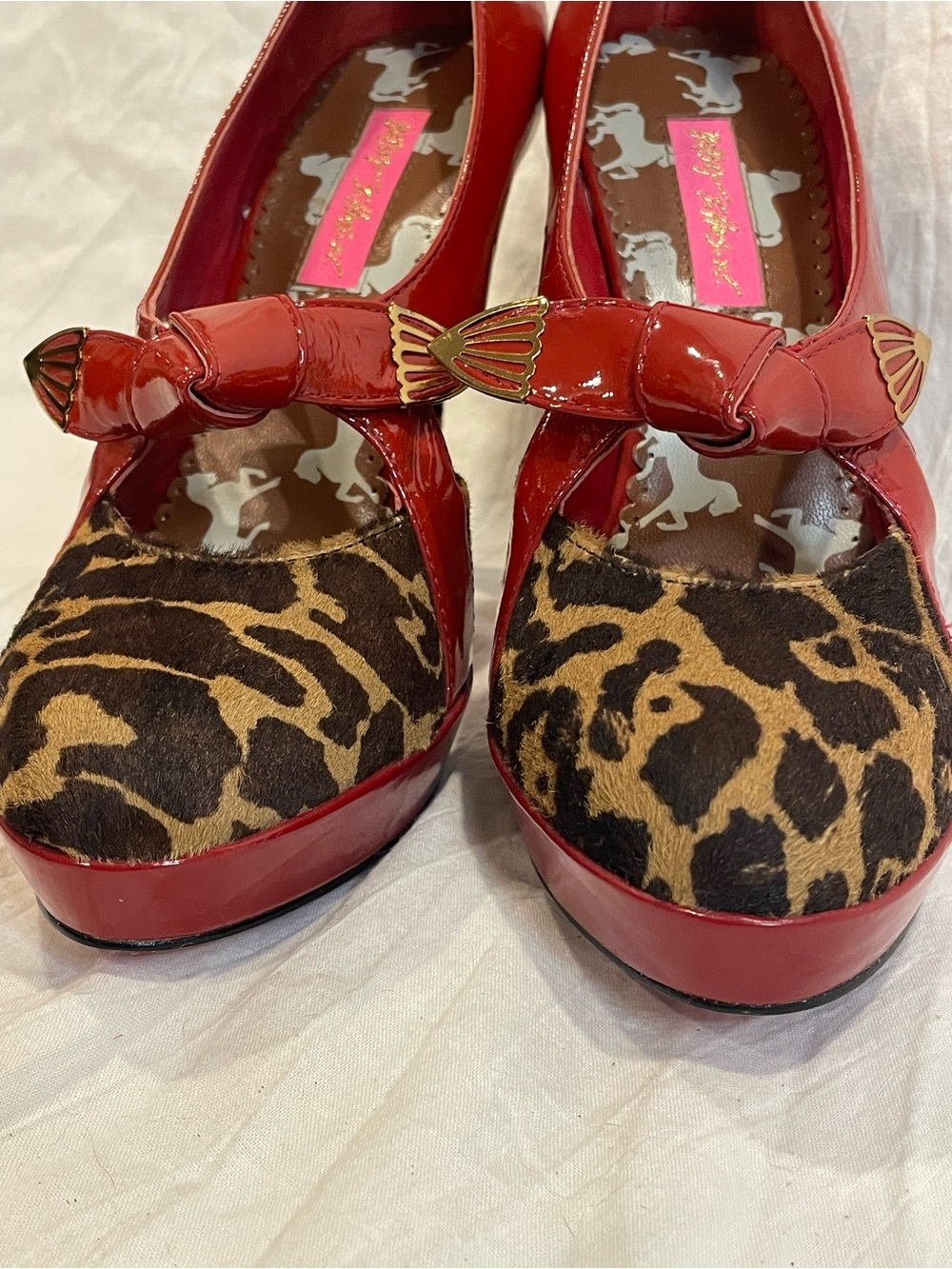 Betsey Johnson 7.5 Leopard Red Patent Bow Platform Stiletto Heels Y2K - Picture 11 of 11